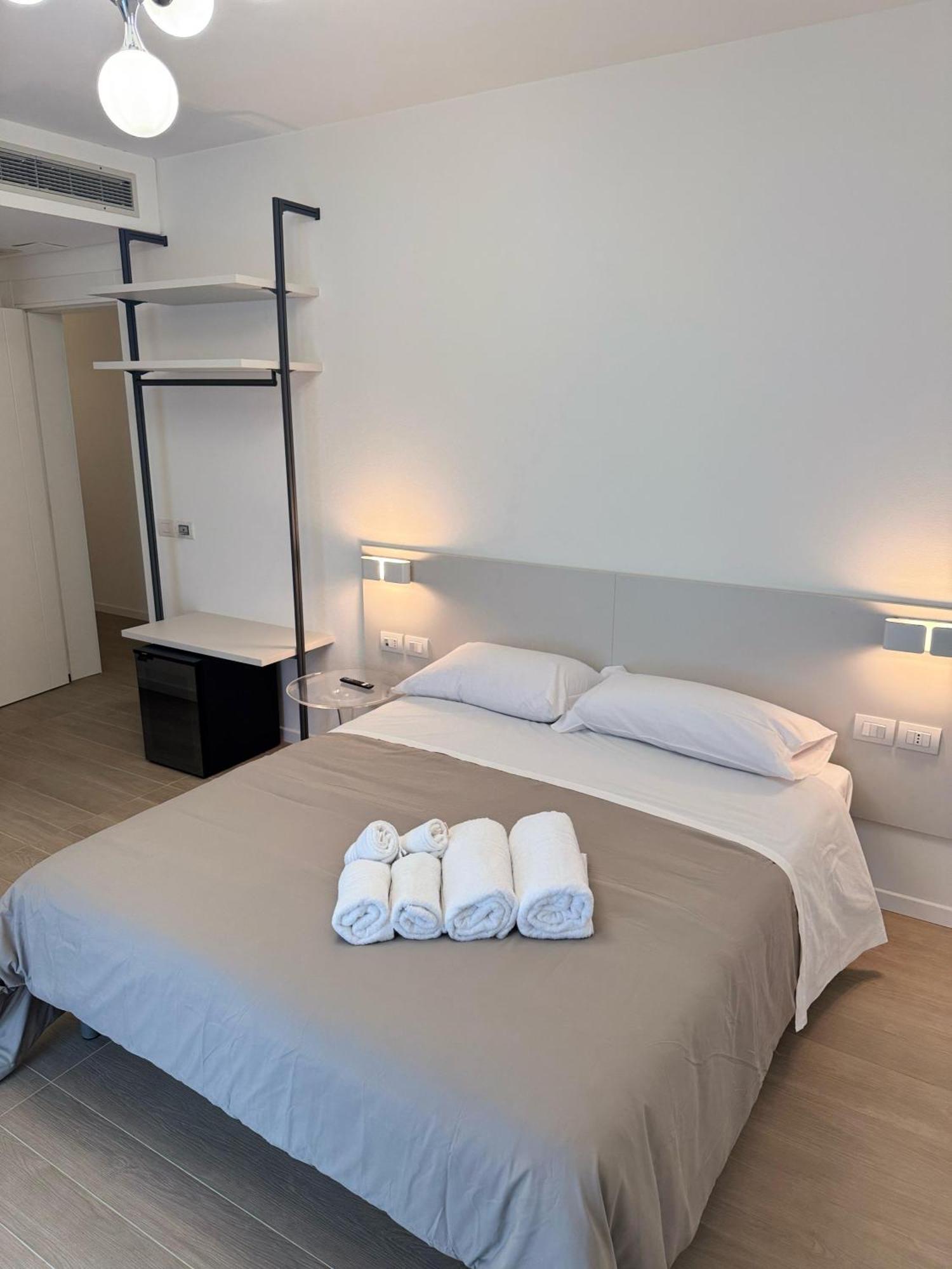 Hotel Villa Mary Санта-Мария-ди-Сала Экстерьер фото