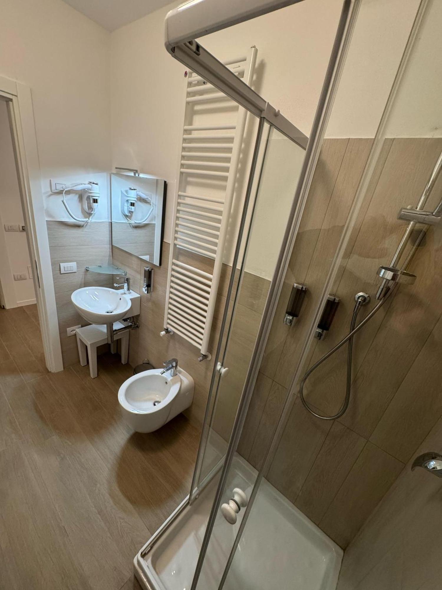 Hotel Villa Mary Санта-Мария-ди-Сала Экстерьер фото