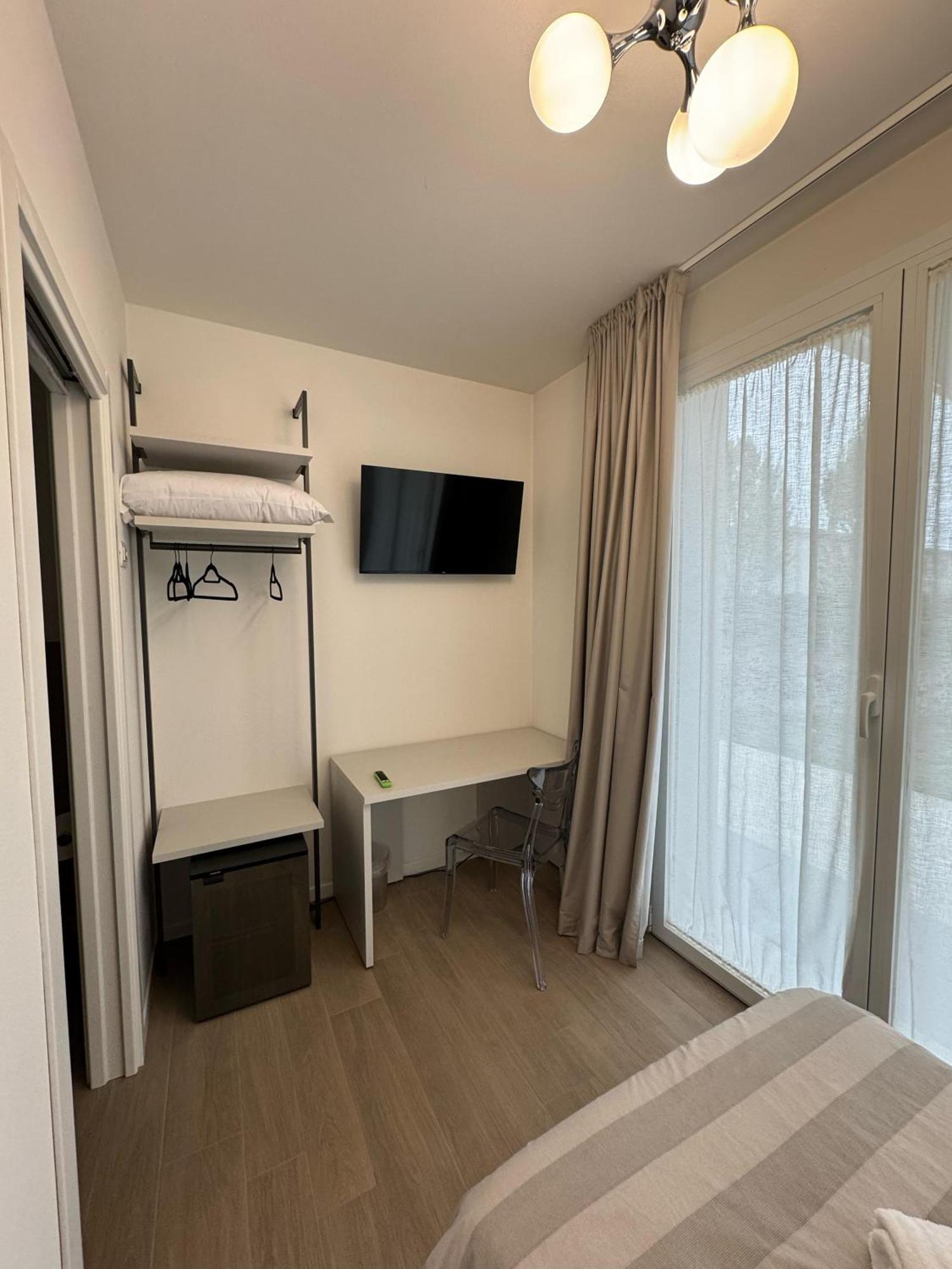Hotel Villa Mary Санта-Мария-ди-Сала Экстерьер фото