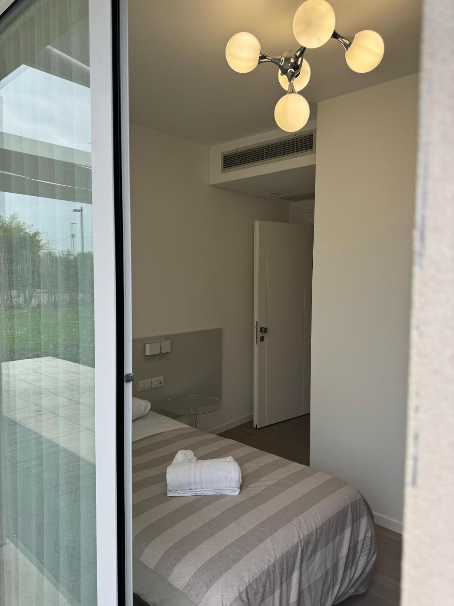 Hotel Villa Mary Санта-Мария-ди-Сала Экстерьер фото